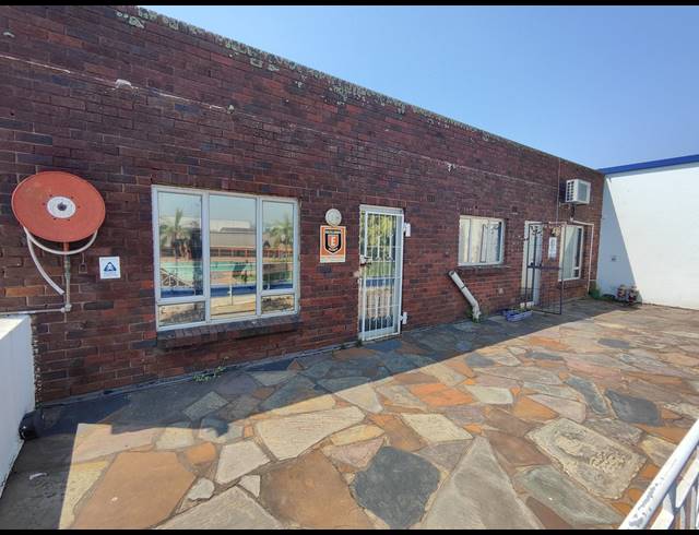 100M² OFFICE TO LET IN SPRINGFIELD